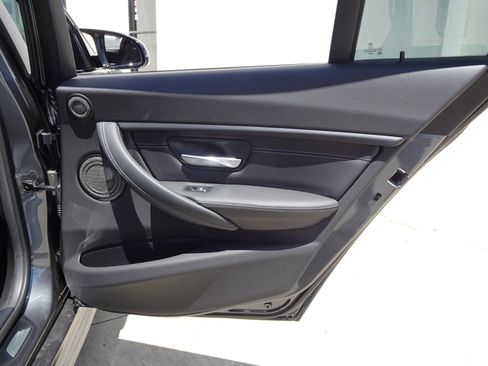 Used 2018 BMW M3 RWD image 16