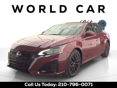 Used 2025 Nissan Altima 2.5 SV w/ SV Special Edition Package FWD image 4