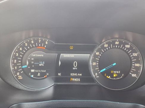 Used 2017 Ford Explorer Platinum image 15