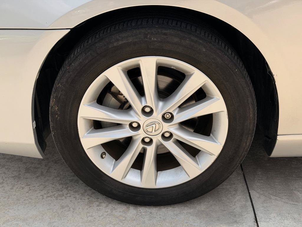 Used 2011 Lexus ES 350 FWD image 15