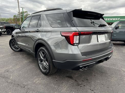 New 2026 Ford Explorer ST AWD/4WD image 9
