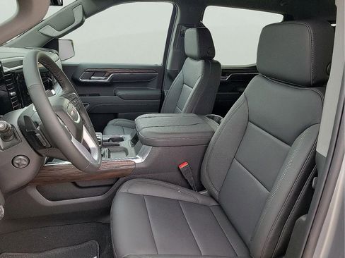 New 2026 GMC Sierra 1500 SLT image 14