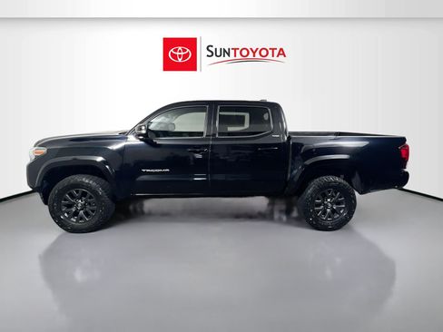 Used 2022 Toyota Tacoma SR5 w/ Technology Package RWD image 7