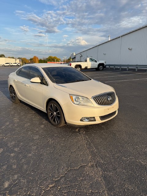 Used 2016 Buick Verano Sport Touring FWD image 3