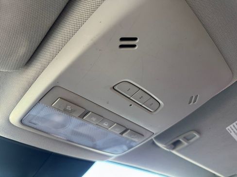 Used 2017 Buick Encore Essence image 19