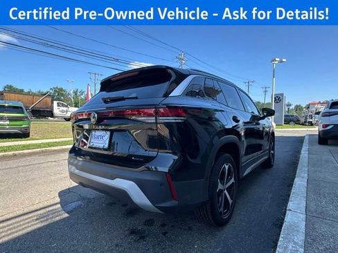 Certified 2026 Volkswagen Tiguan SE w/ Panoramic Sunroof Package AWD/4WD image 9