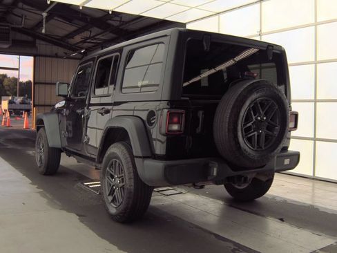 Used 2024 Jeep Wrangler Unlimited Sport AWD/4WD image 6