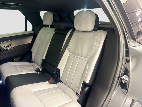 Used 2025 Land Rover Range Rover Sport Dynamic SE image 26
