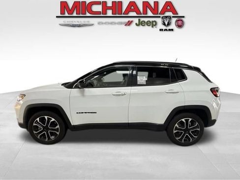 Certified 2024 Jeep Compass Limited AWD/4WD image 1