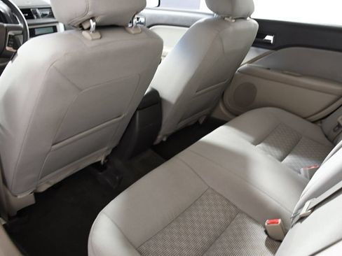 Used 2012 Ford Fusion SE FWD image 25