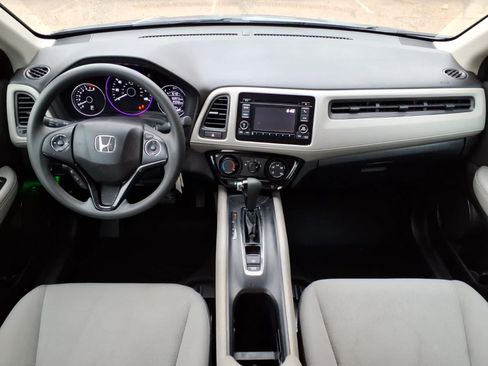 Used 2022 Honda HR-V LX image 10