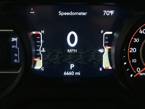 Used 2025 Jeep Gladiator Sport AWD/4WD image 26
