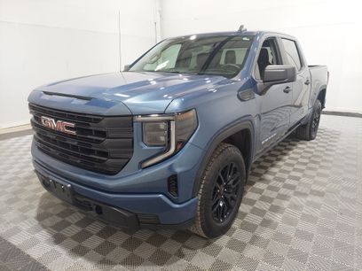 Used 2024 GMC Sierra 1500 Pro w/ Graphite Edition