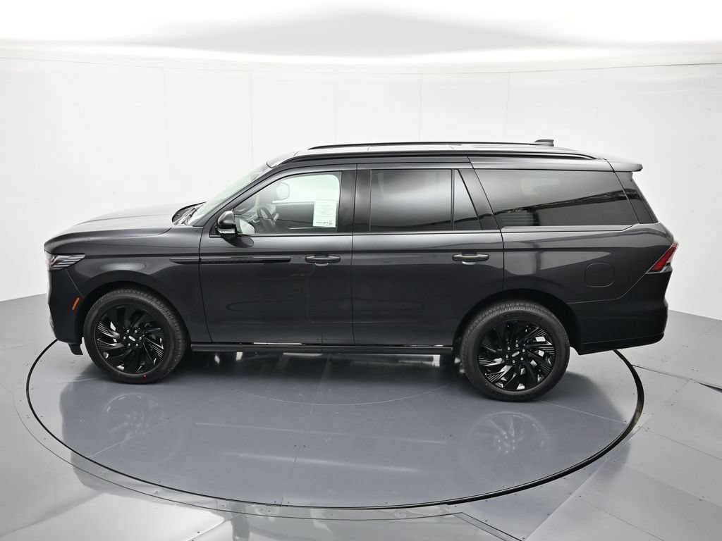 New 2026 Lincoln Navigator Reserve w/ Jet Appearance Package AWD/4WD image 37