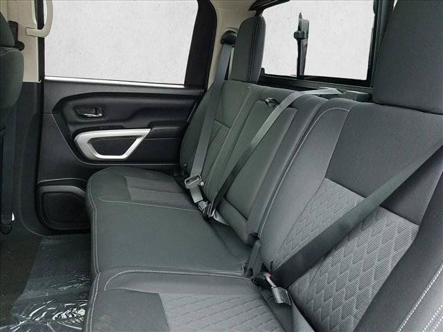 Used 2019 Nissan Titan SV RWD image 14