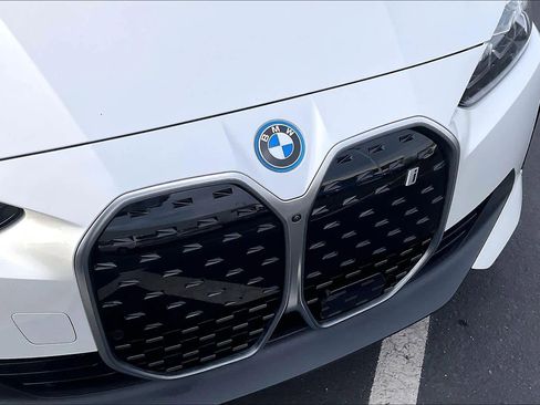 Certified 2023 BMW i4 eDrive35 image 33