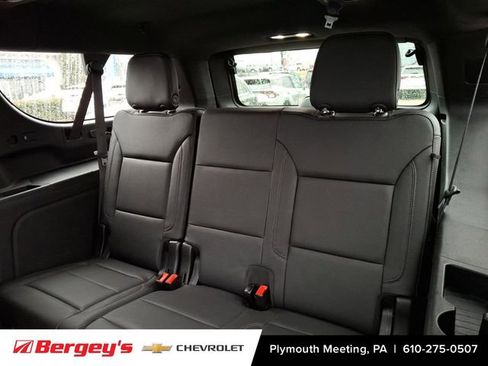 Certified 2021 Chevrolet Suburban Z71 w/ Z71 Signature Package image 12