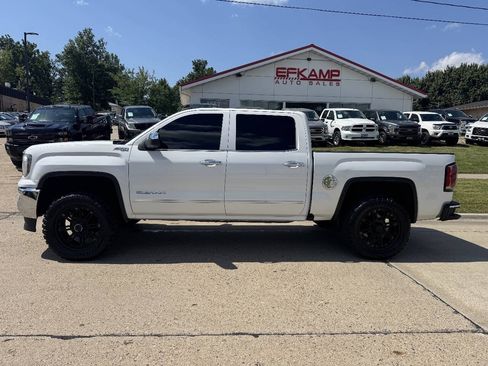 Used 2017 GMC Sierra 1500 SLT w/ SLT Premium Package AWD/4WD image 2