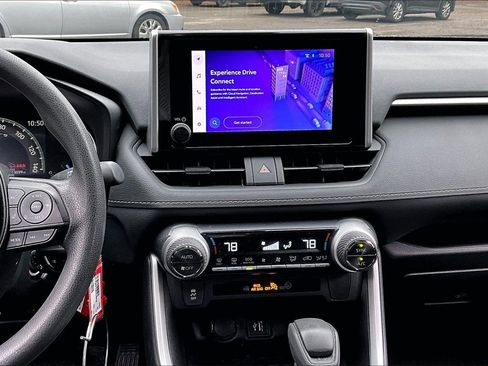 Used 2024 Toyota RAV4 LE image 9