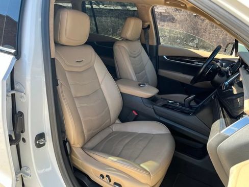 Used 2023 Cadillac XT6 Sport w/ Platinum Package AWD/4WD image 23