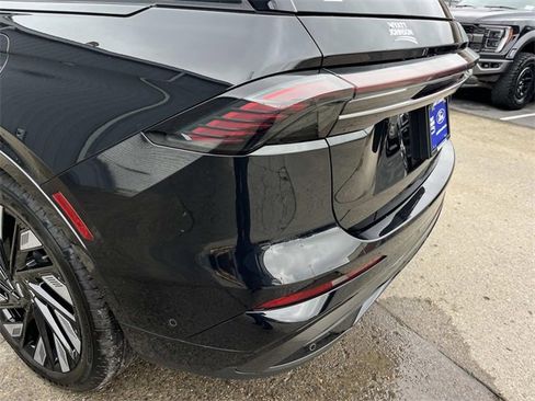 Used 2024 Lincoln Nautilus Black Label w/ Jet Appearance Package (87T) image 10