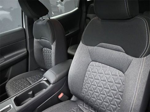 New 2026 Nissan Kicks SV image 19