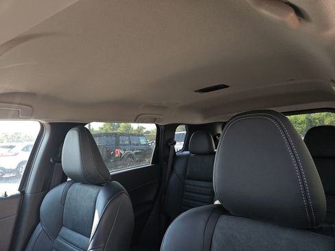 New 2025 Mitsubishi Outlander SE image 23