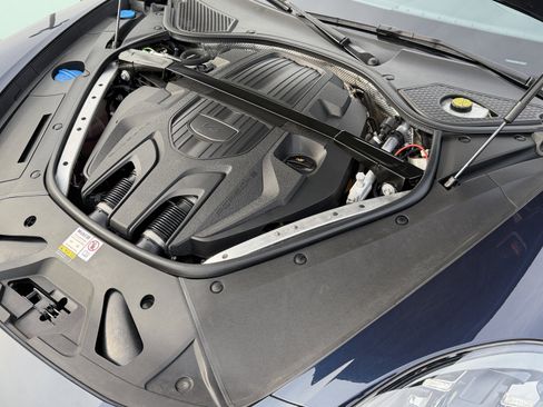 Used 2023 Porsche Panamera 4 Platinum Edition image 20