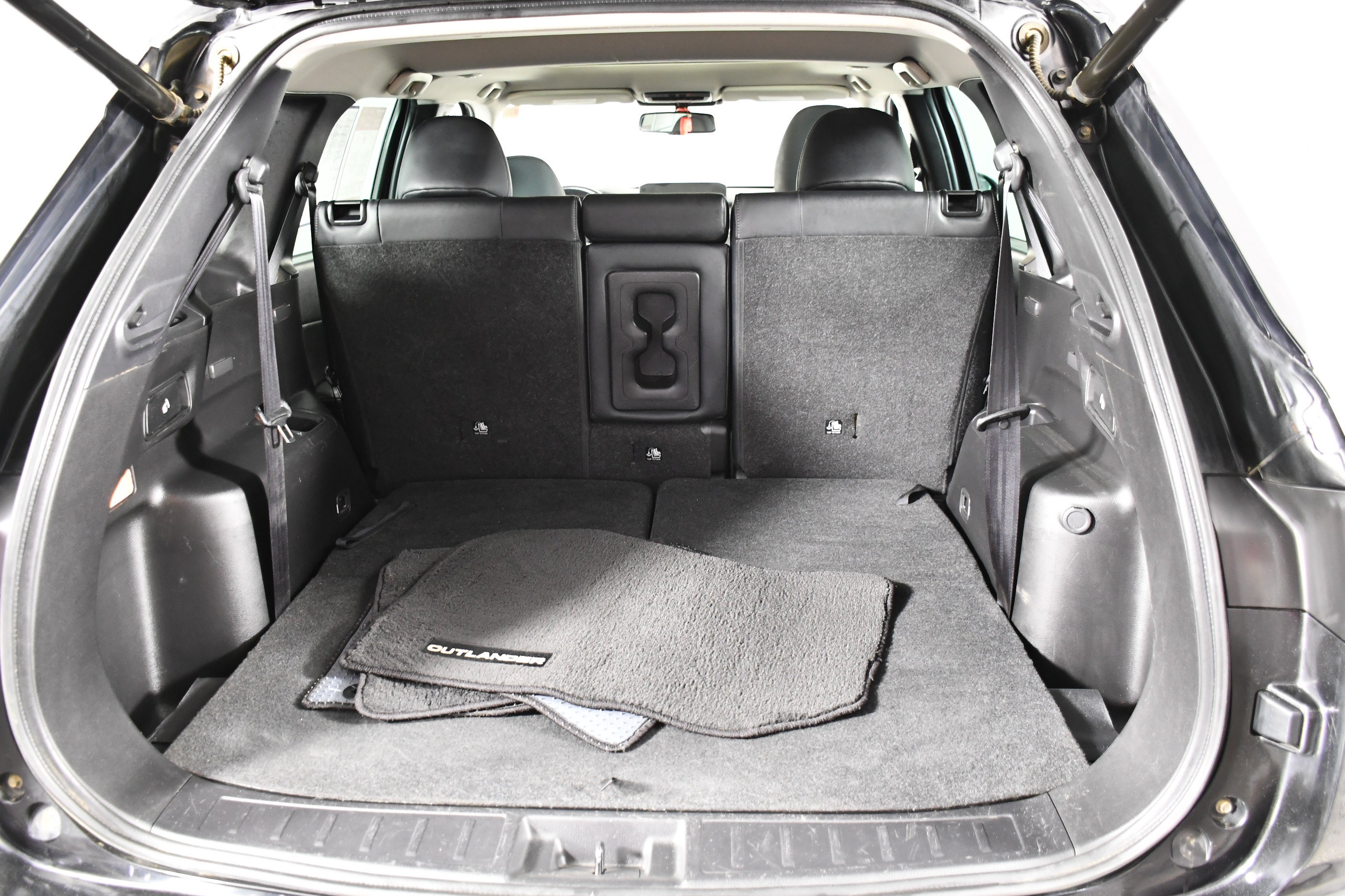 Used 2023 Mitsubishi Outlander SE AWD/4WD image 45