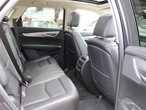 Used 2018 Cadillac XT5 Luxury w/ Driver Awareness Package image 30