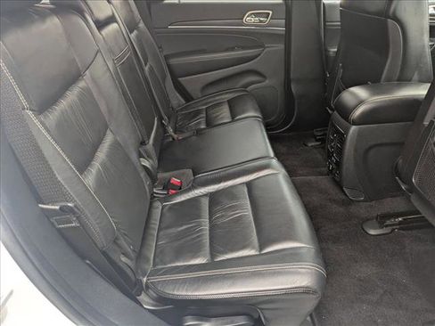 Used 2016 Jeep Grand Cherokee Limited image 21