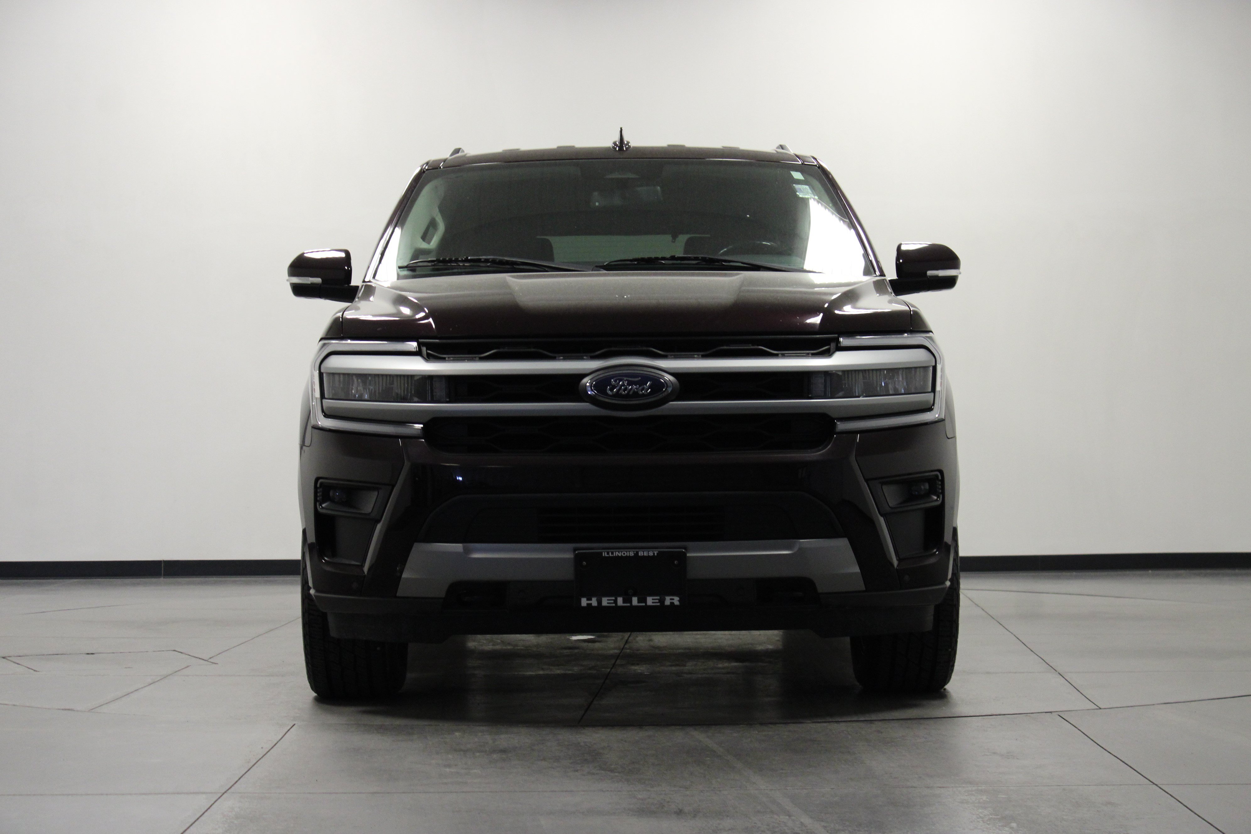Used 2023 Ford Expedition XLT AWD/4WD image 9