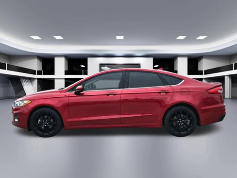 Used 2020 Ford Fusion SE w/ Equipment Group 151A image 3
