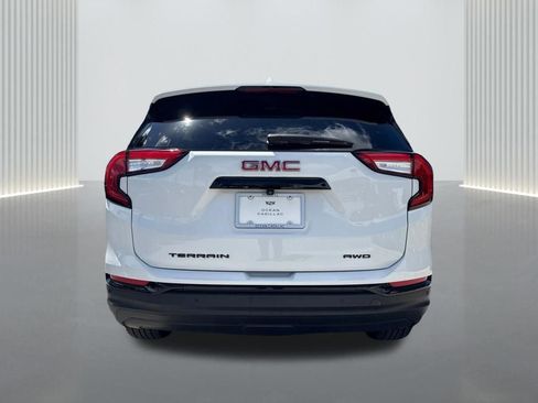 Used 2022 GMC Terrain SLT w/ Infotainment Package II image 6