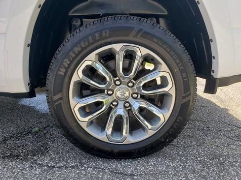 Used 2022 RAM 1500 Laramie w/ Sport Appearance Package AWD/4WD image 33