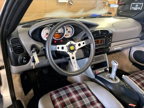 Used 2003 Porsche Boxster S RWD image 16