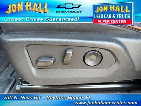 Used 2024 GMC Canyon AT4 w/ AT4 Premium Package image 21