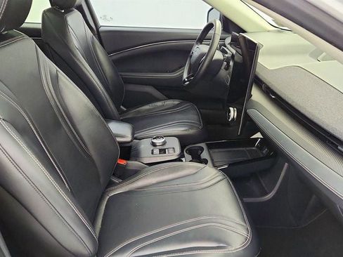 Used 2021 Ford Mustang Mach-E Premium image 23
