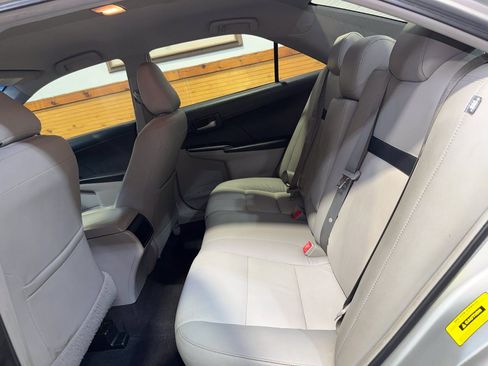Used 2012 Toyota Camry LE FWD image 22