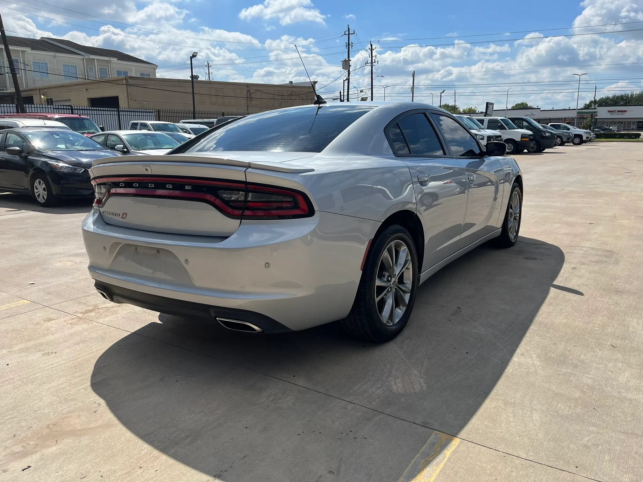 Used 2020 Dodge Charger SXT AWD/4WD image 12
