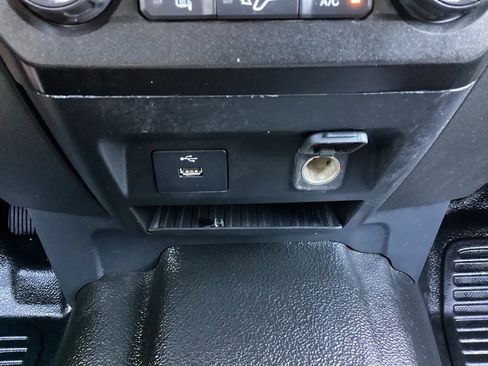 Used 2022 Ford F250 XL w/ Power Equipment Group image 52