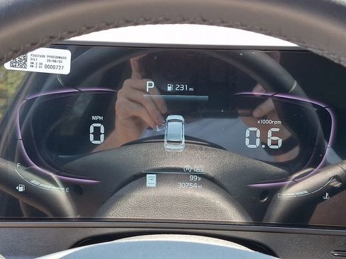 Certified 2025 Kia Sportage EX FWD image 19