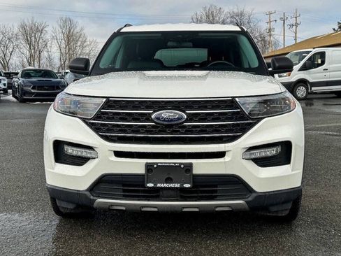 Used 2022 Ford Explorer XLT w/ Equipment Group 202A AWD/4WD image 8