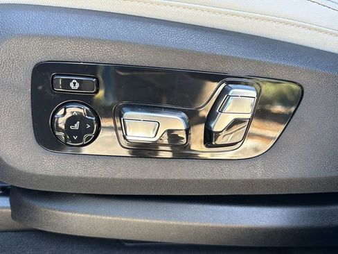 New 2026 BMW X5 M60i w/ Parking Assistance Package image 7