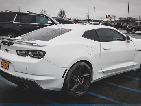 Used 2019 Chevrolet Camaro SS image 13