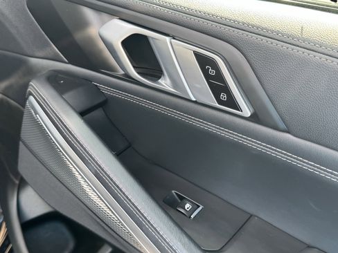 Used 2023 BMW X6 xDrive40i w/ M Sport Package image 44