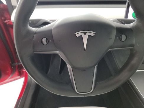 Used 2021 Tesla Model Y Long Range AWD/4WD image 14