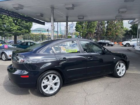 Used 2008 MAZDA MAZDA3 i Touring Value FWD image 8