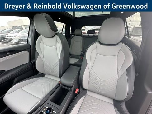 New 2026 Volkswagen Tiguan SE R-Line image 26