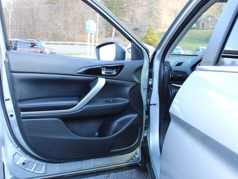 Used 2024 Mitsubishi Eclipse Cross SE image 21